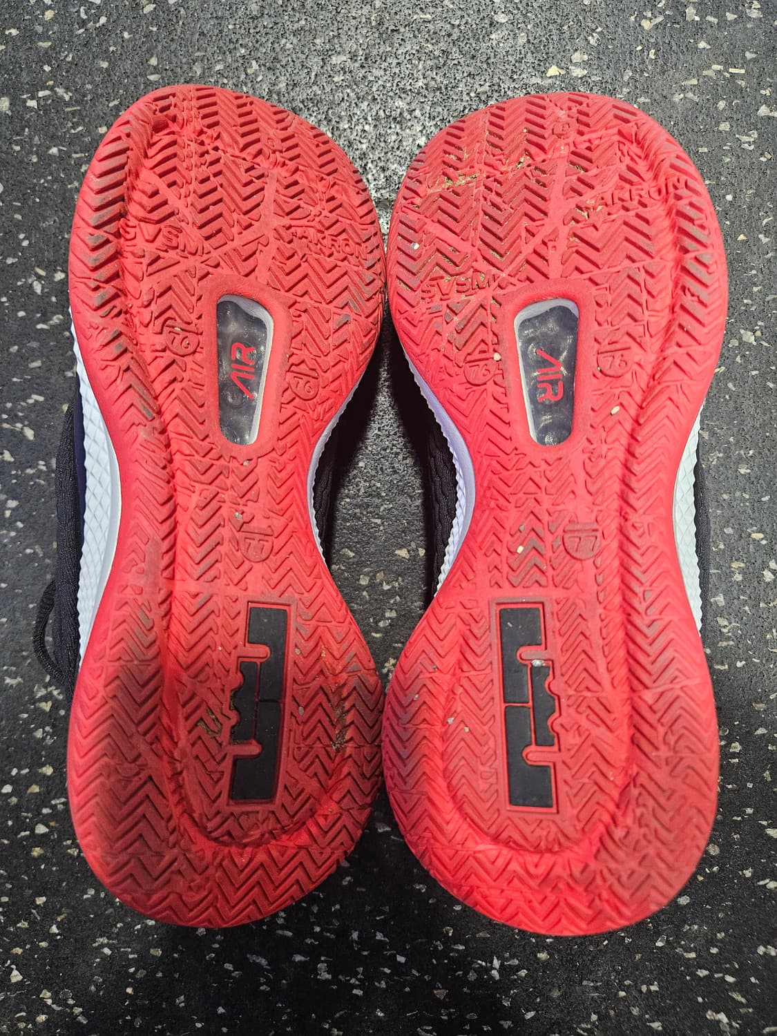 나이키 르브론 위트니스3 프리미엄 블랙 260mm 상품이미지3