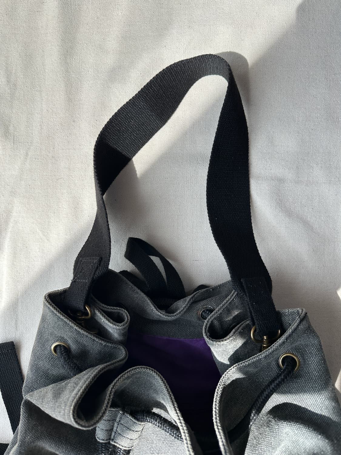 사이코 버니 Psycho Bunny 드로우스트링 캔버스 백팩 그레이 상품이미지7