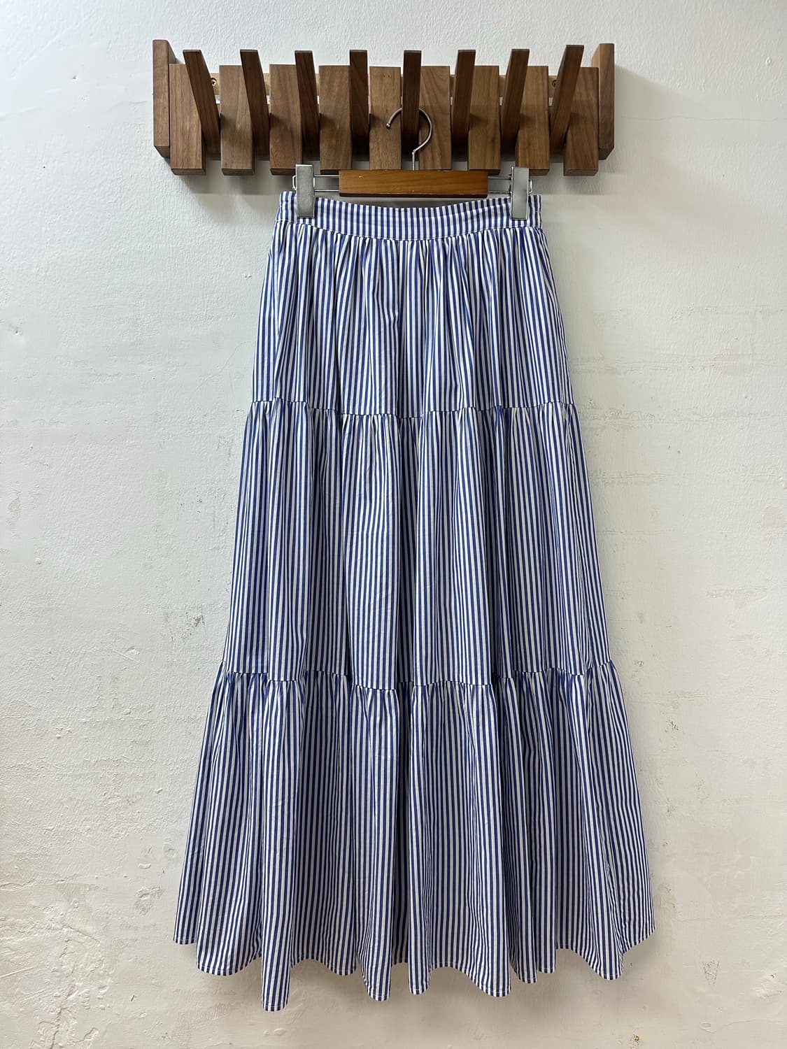 일본빈티지 블루 스트라이프 A라인 티어드 롱 스커트  상품이미지1