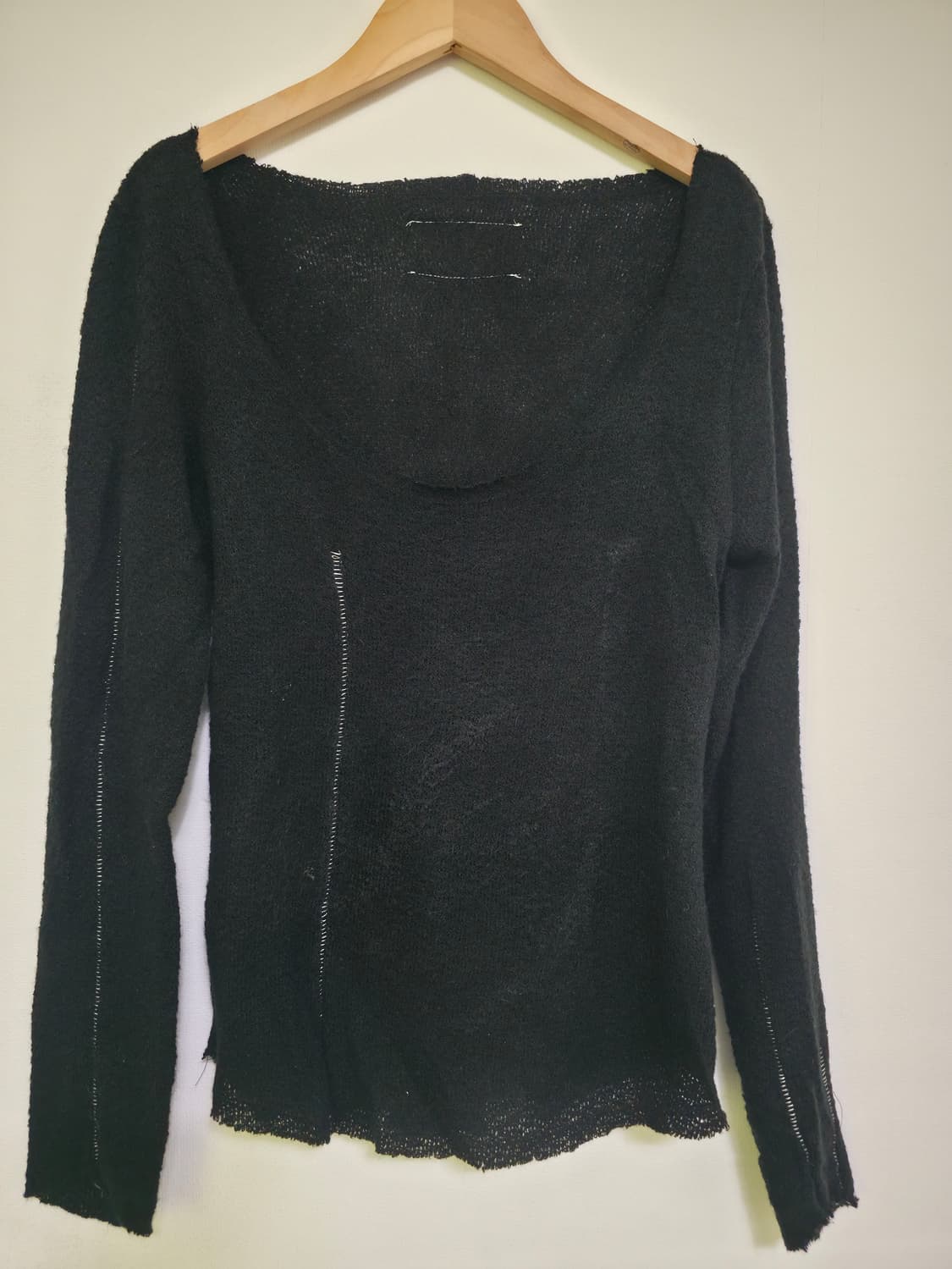 Matin Kim 마뗑킴 블랙 텍스처 니트 상품이미지1