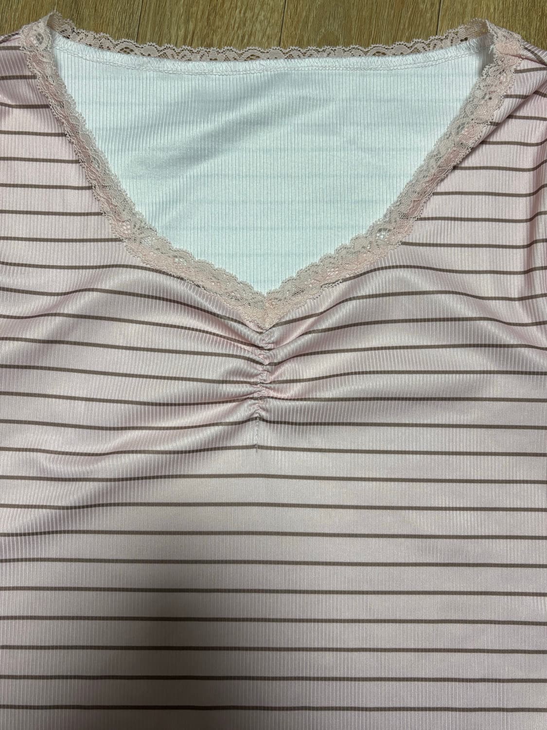 핑크브라운 레이스 셔링 긴팔티 상품이미지3