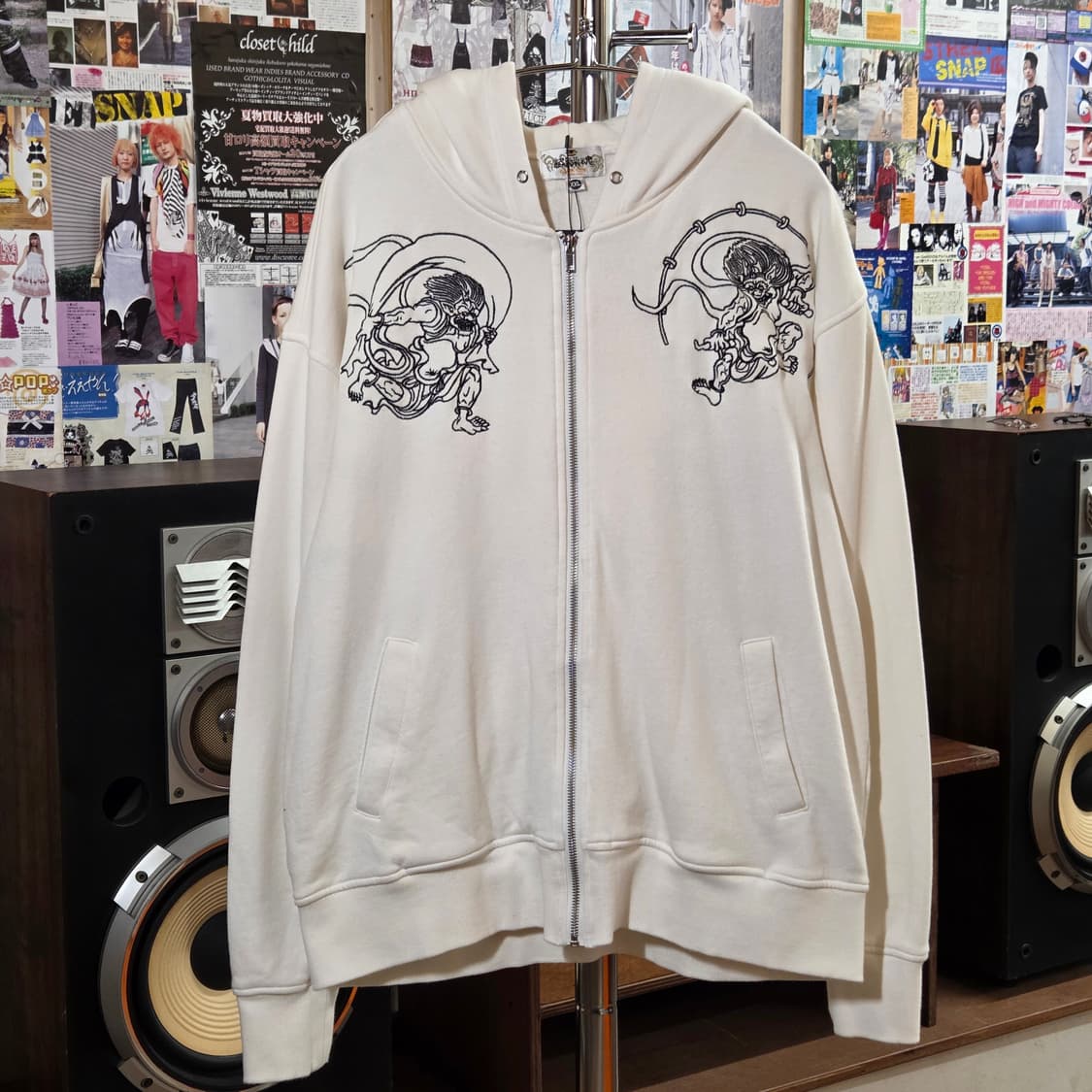 JPN 카라쿠리 타마시 풍신 오리엔탈 레터링 자수 후드집업 상품이미지6