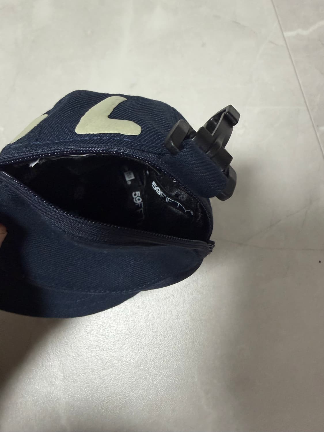 썬러브 뉴에라 키링 상품이미지3