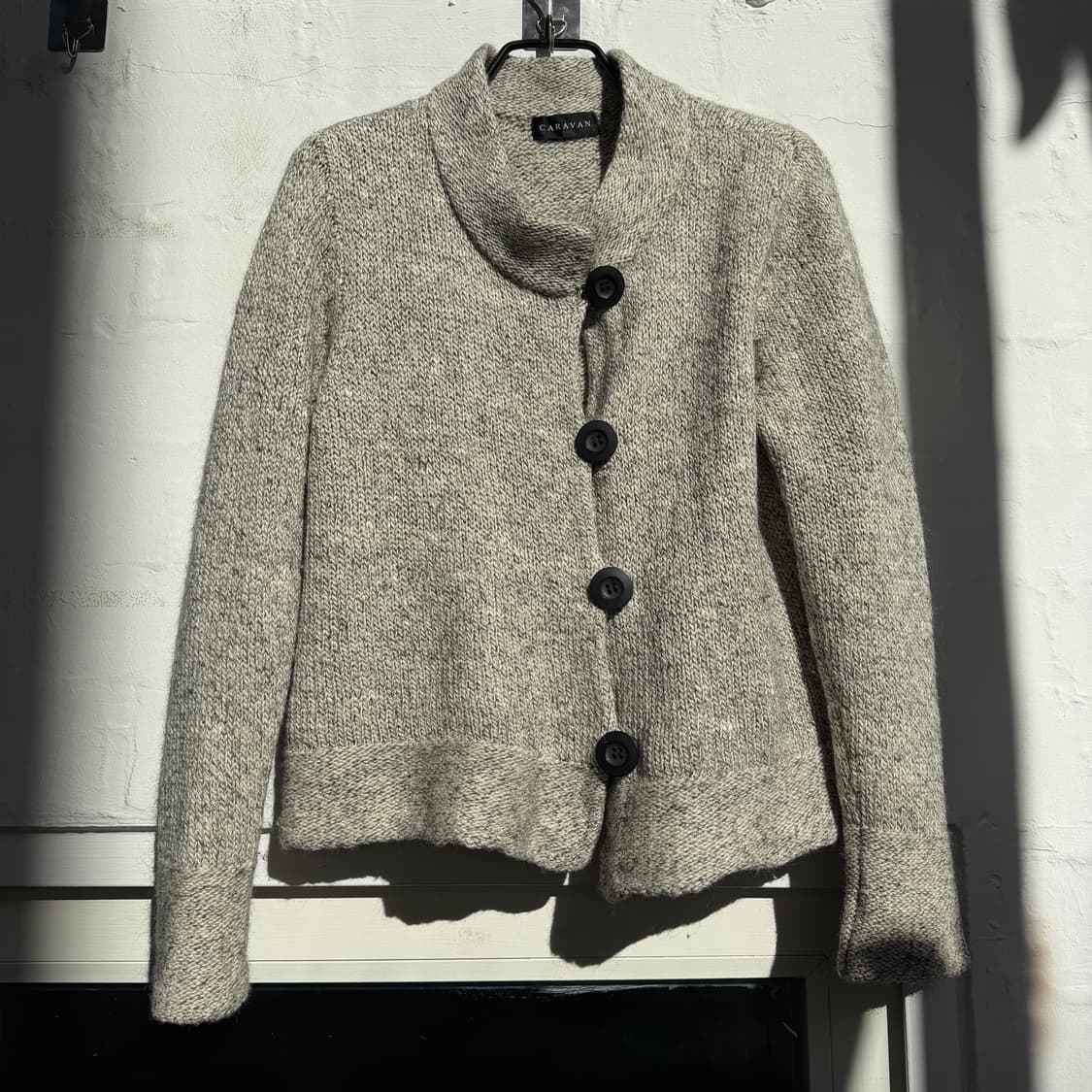 Caravan 울 실크 블렌드 언발란스 니트 가디건 11R 상품이미지1