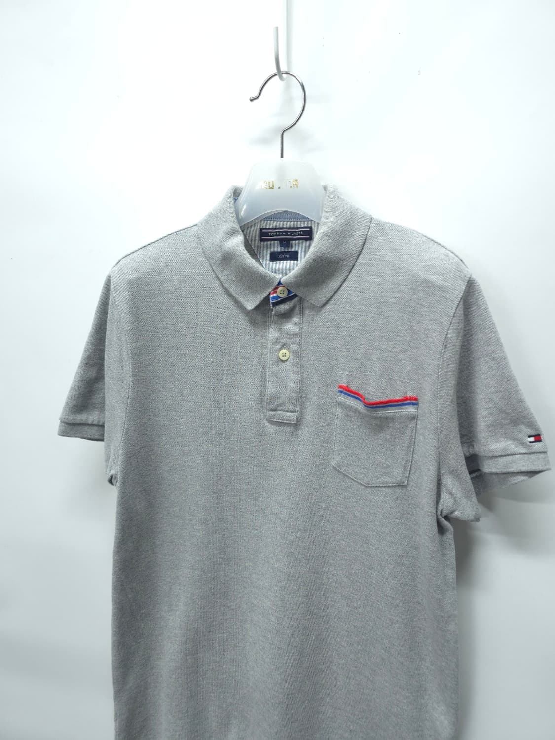 타미힐피거 그레이 배색 포인트 포켓 반팔 티셔츠(95) 상품이미지2