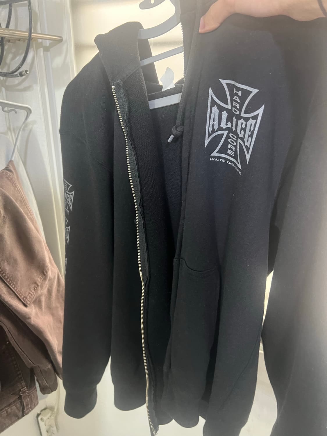 앨리스 할리우드 후드집업 상품이미지2