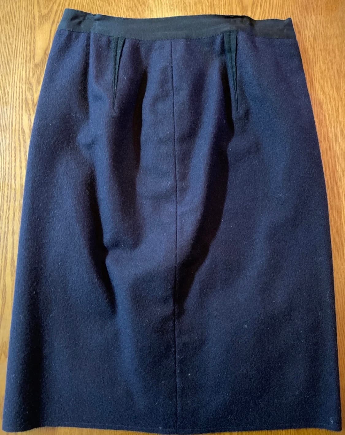 [정품] 지방시(GIVENCHY) 네이비 울 미디 스커트 (38) 상품이미지4