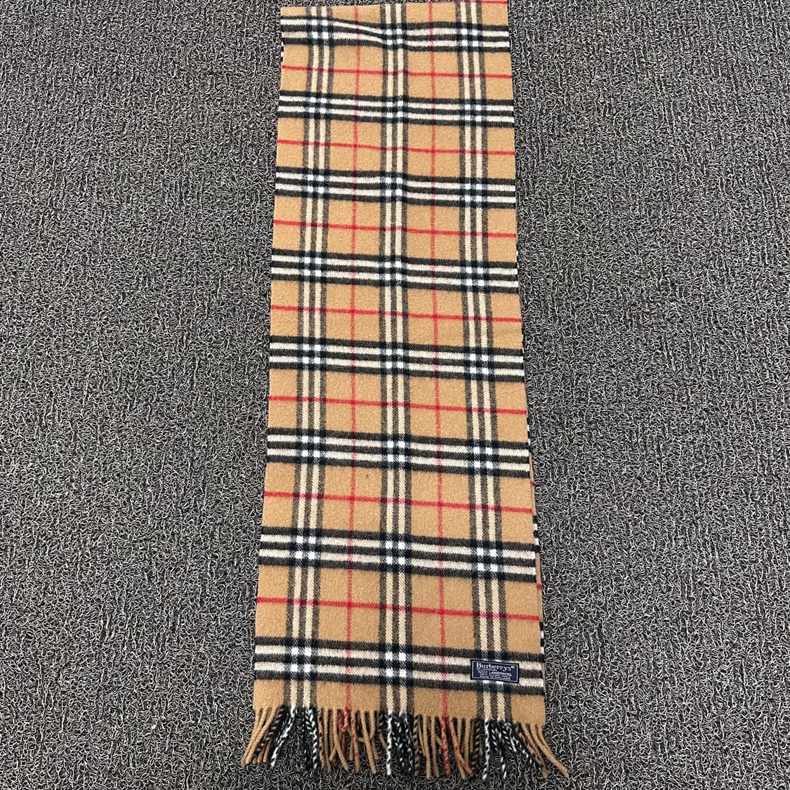 버버리 클래식 체크 머플러 램스울 목도리 상품이미지4