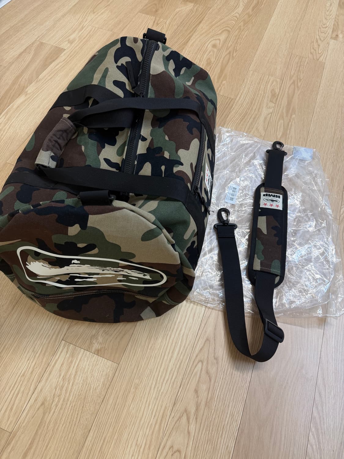 Crtz 코르테이즈 corteiz HMP 더플백 보스턴백 카모 상품이미지4