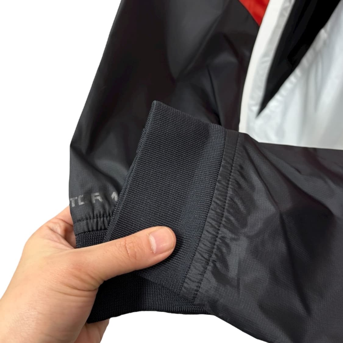 언더아머 후드 바람막이 상품이미지4