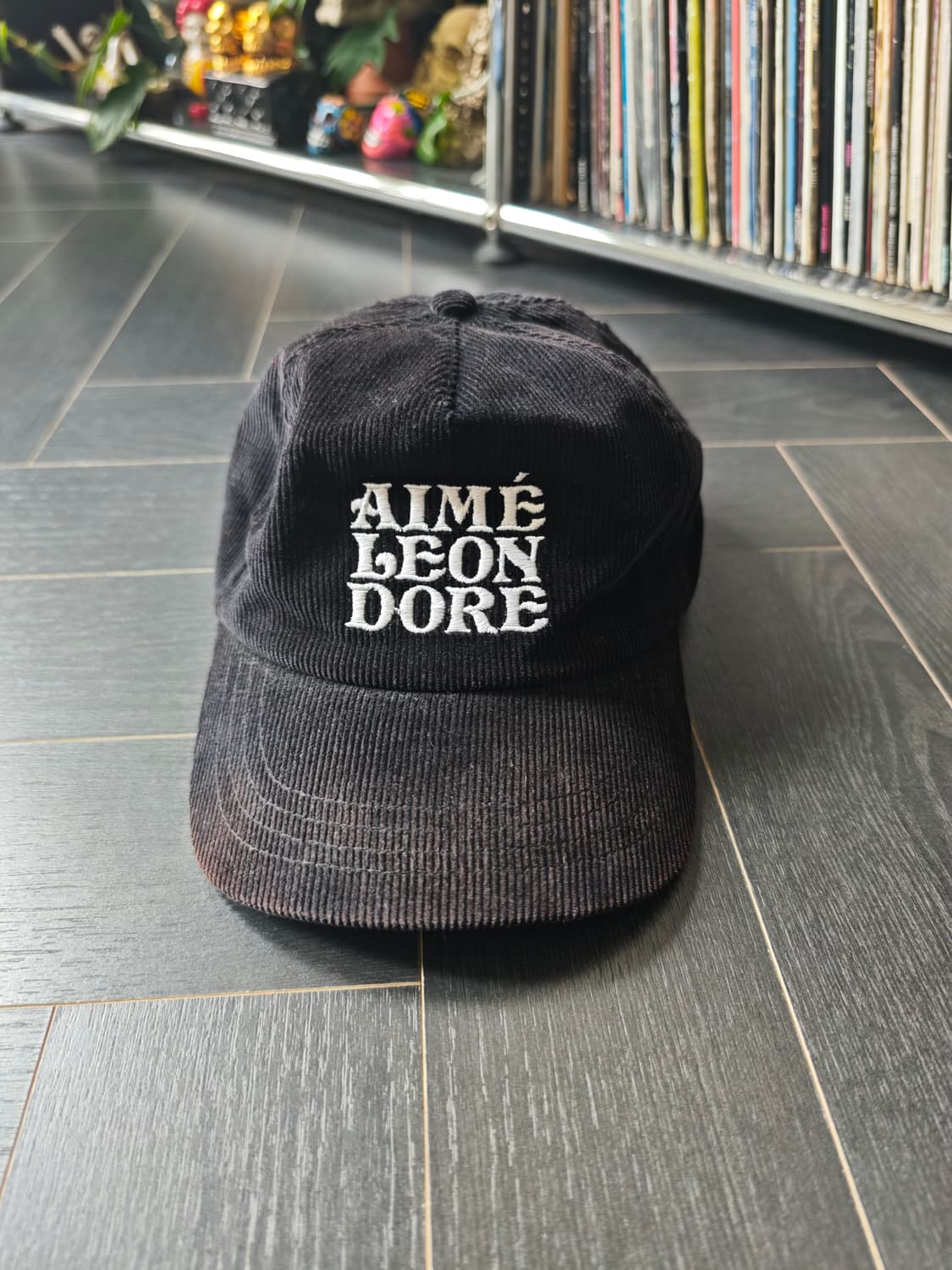 에임레온도르 코듀로이 볼캡 블랙 상품이미지1