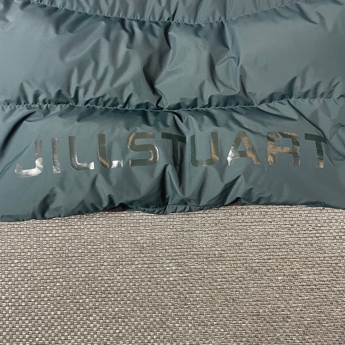 질스튜어트스포츠 그린 푸퍼 패딩 100 상품이미지4