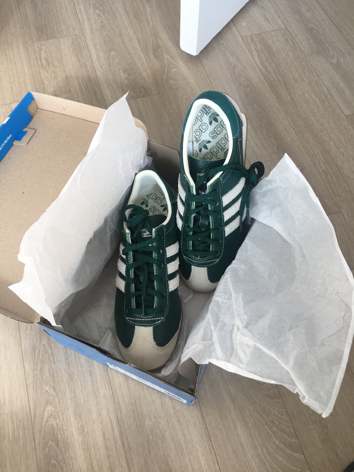 아디다스 컨트리 OG 스니커즈 , 그린 오프화이트 상품이미지2