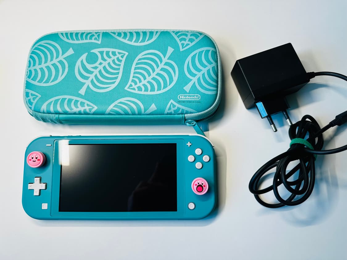 닌텐도 스위치 라이트 터콰이즈 + 충전기, 정품 동숲 파우치 판매 상품이미지1