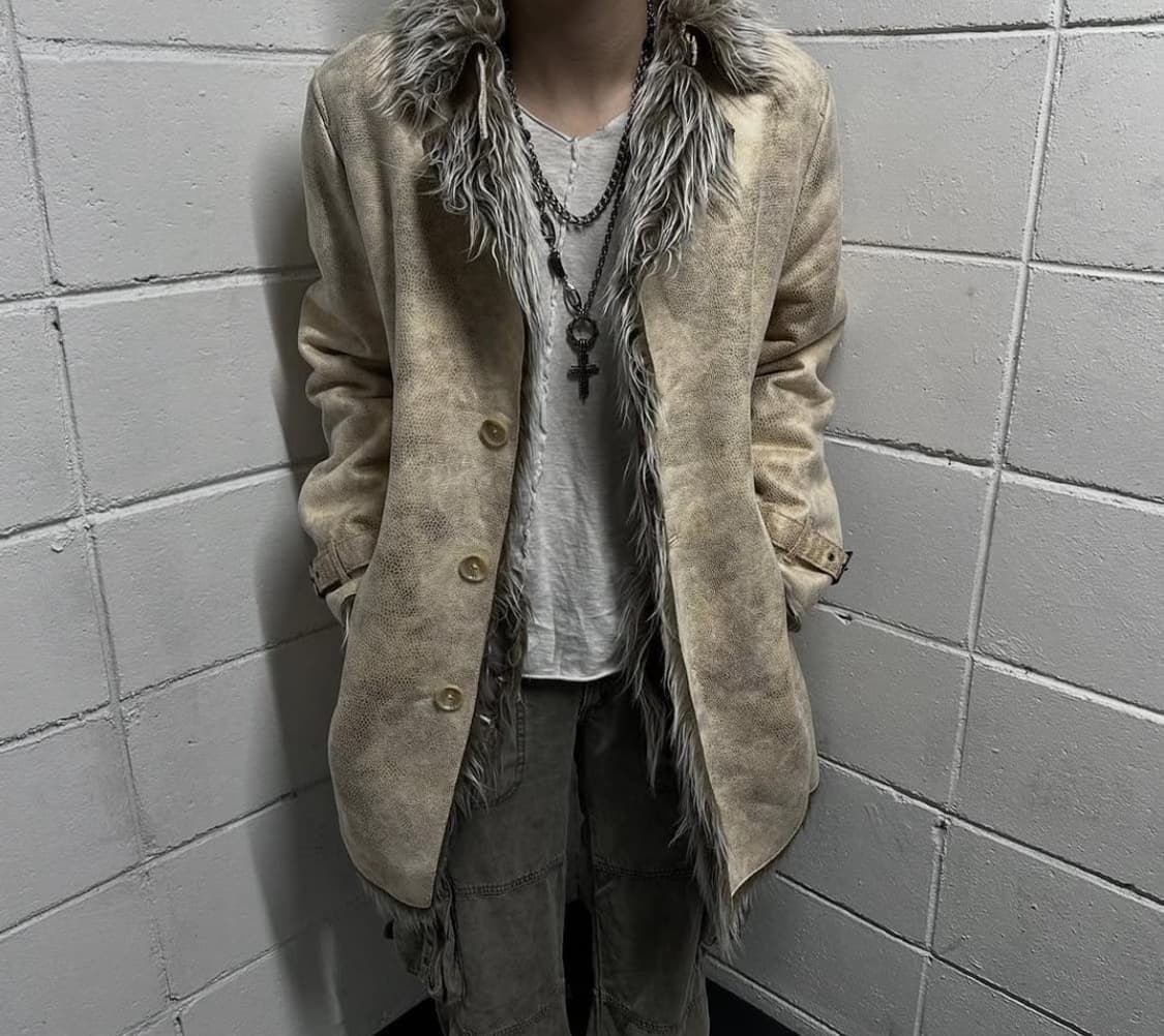Semantic design faux fur trimming beige 상품이미지3