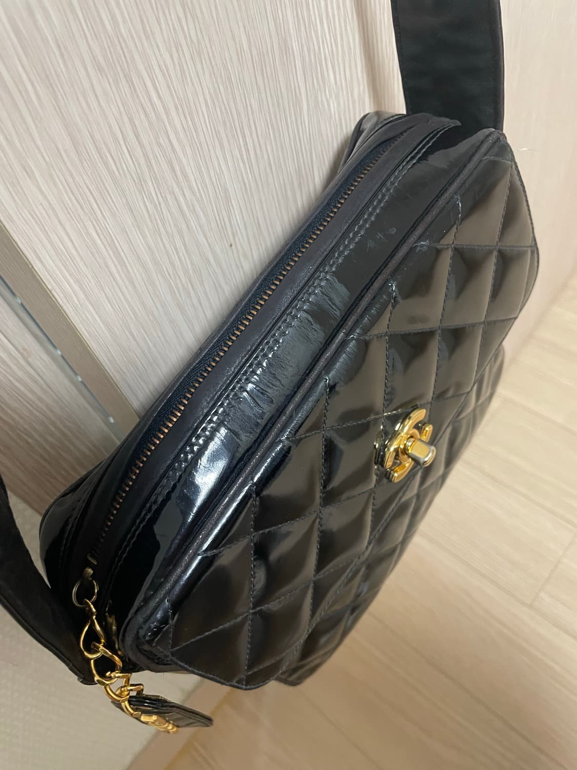 샤넬 빈티지 페이던트 카메라백 상품이미지4