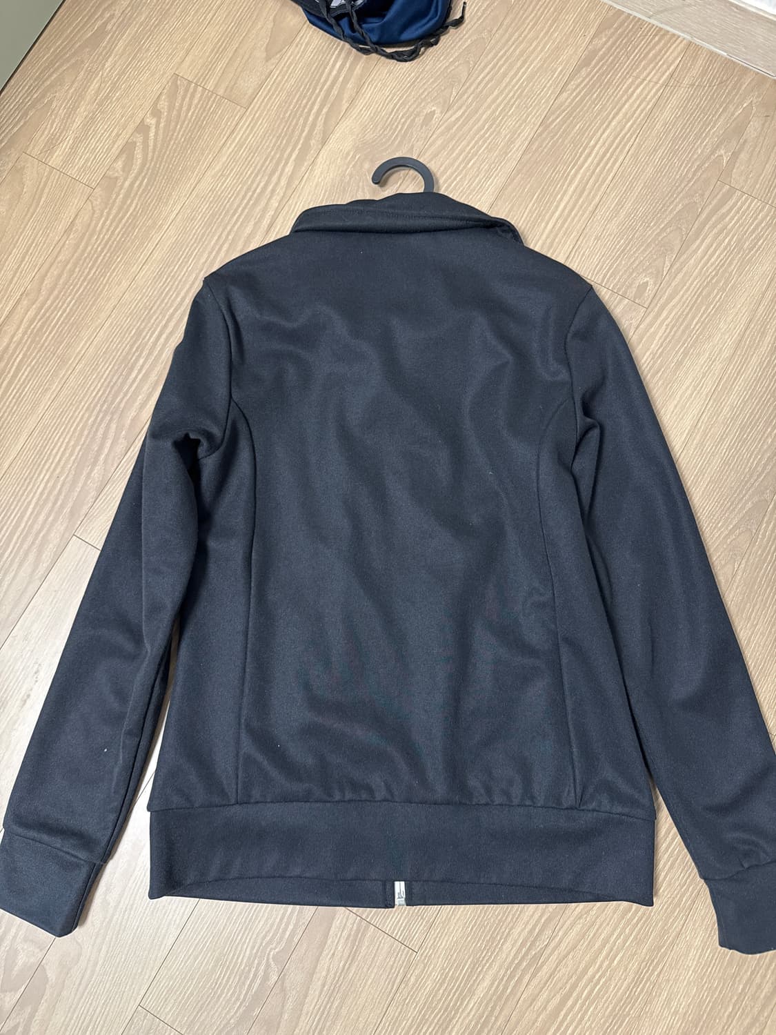 아디다스 유로파 트랙탑 져지 팔아요  상품이미지2