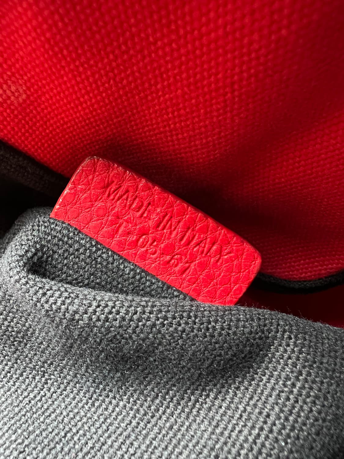 버버리 아이콘 스트라이프 캔버스 스몰 토트백 상품이미지4