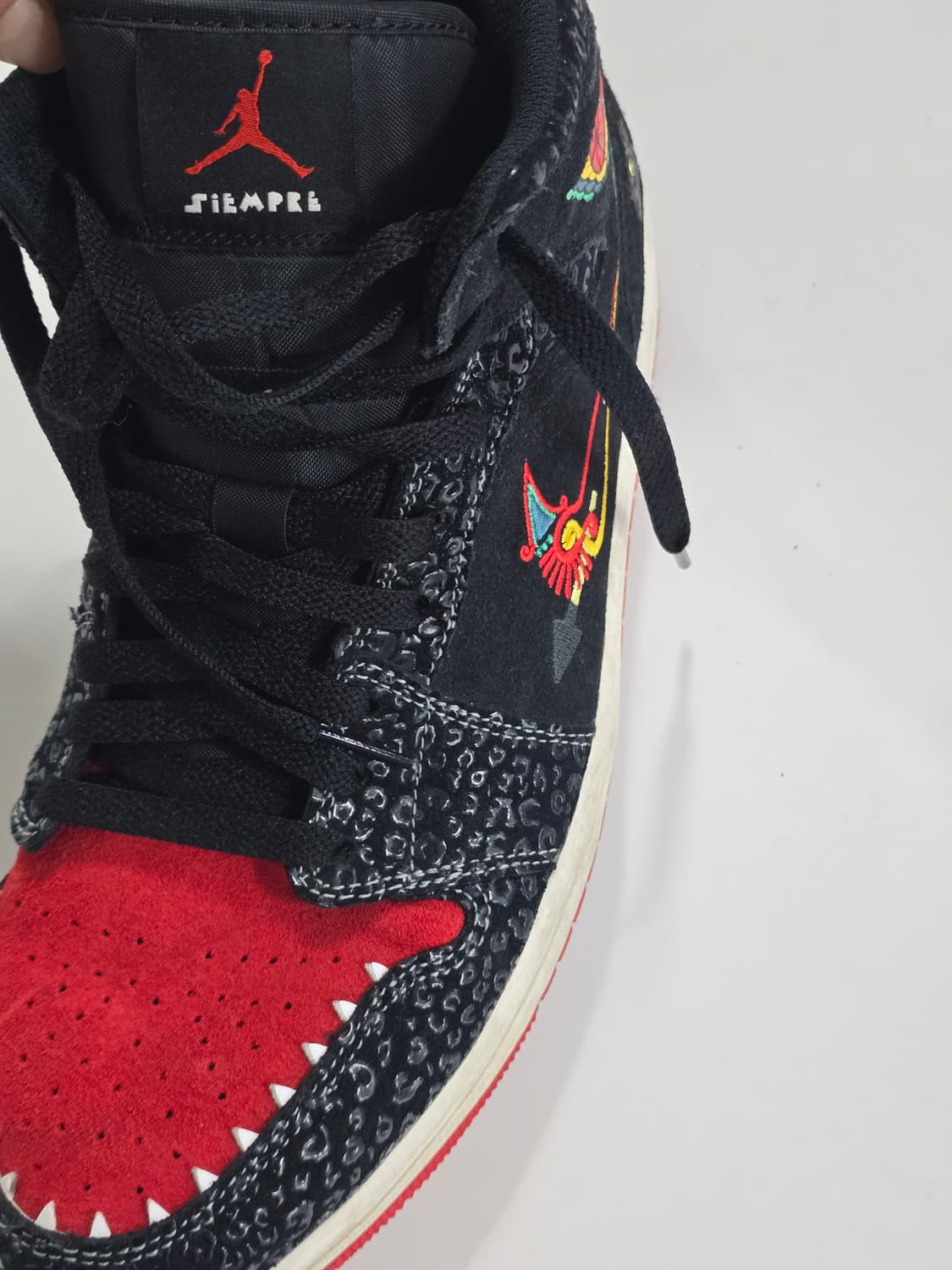 나이키 에어조던 1 미드 - 시엠프레 페밀리아 275 상품이미지7