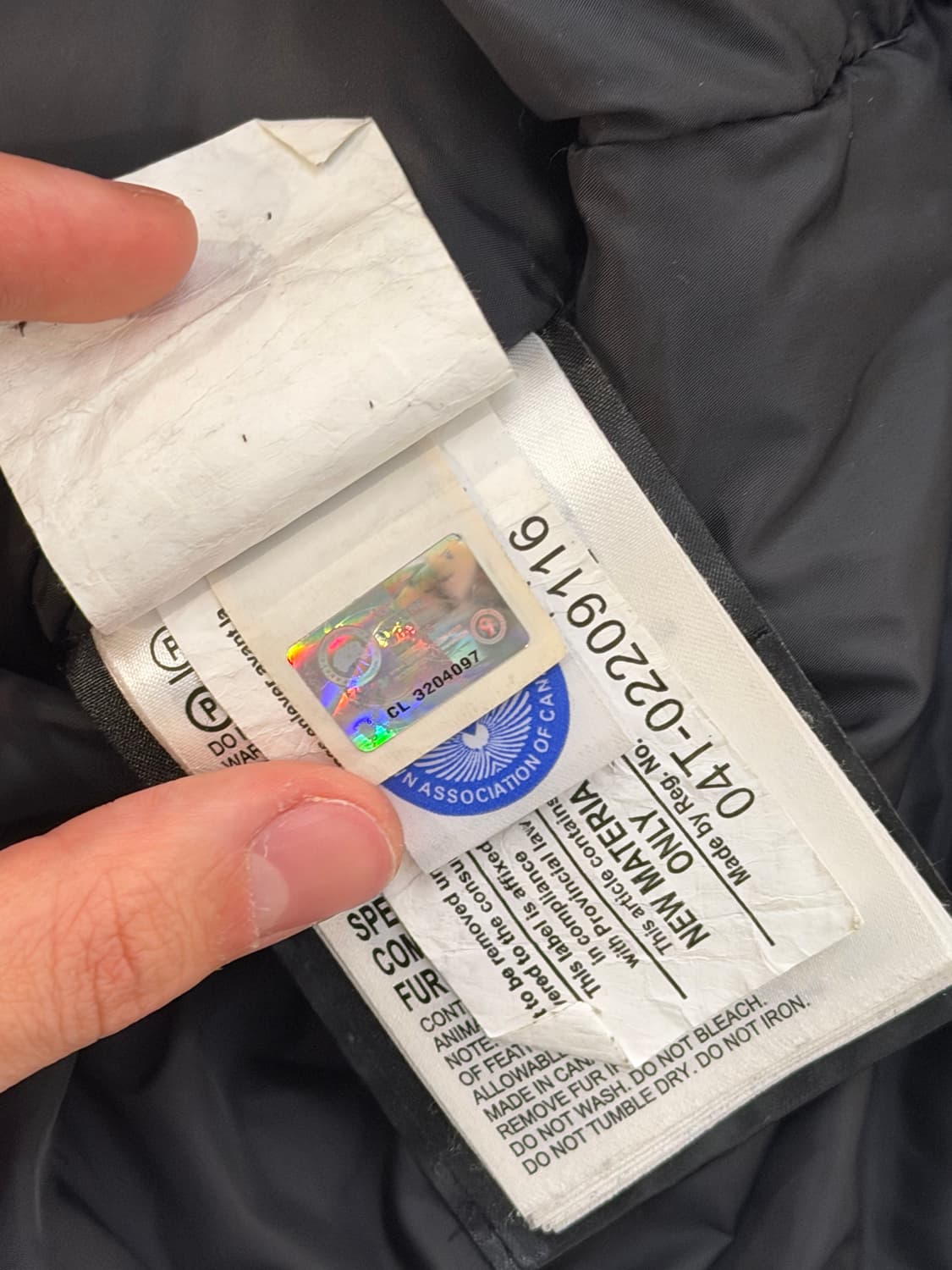 캐나다구스 샤토 제스퍼 다운 패딩 블랙 상품이미지6