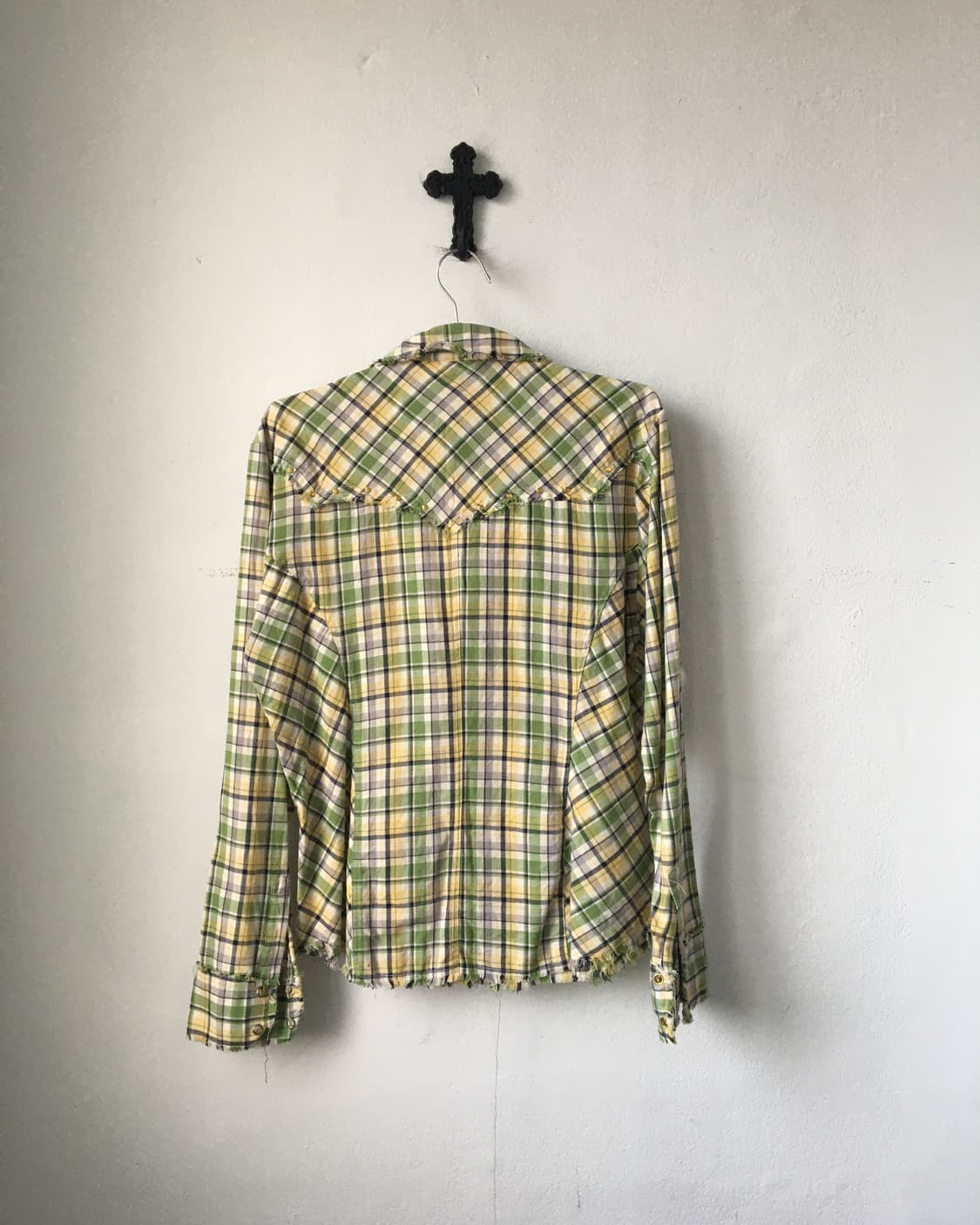Stud grunge point check pattern shirt 상품이미지3