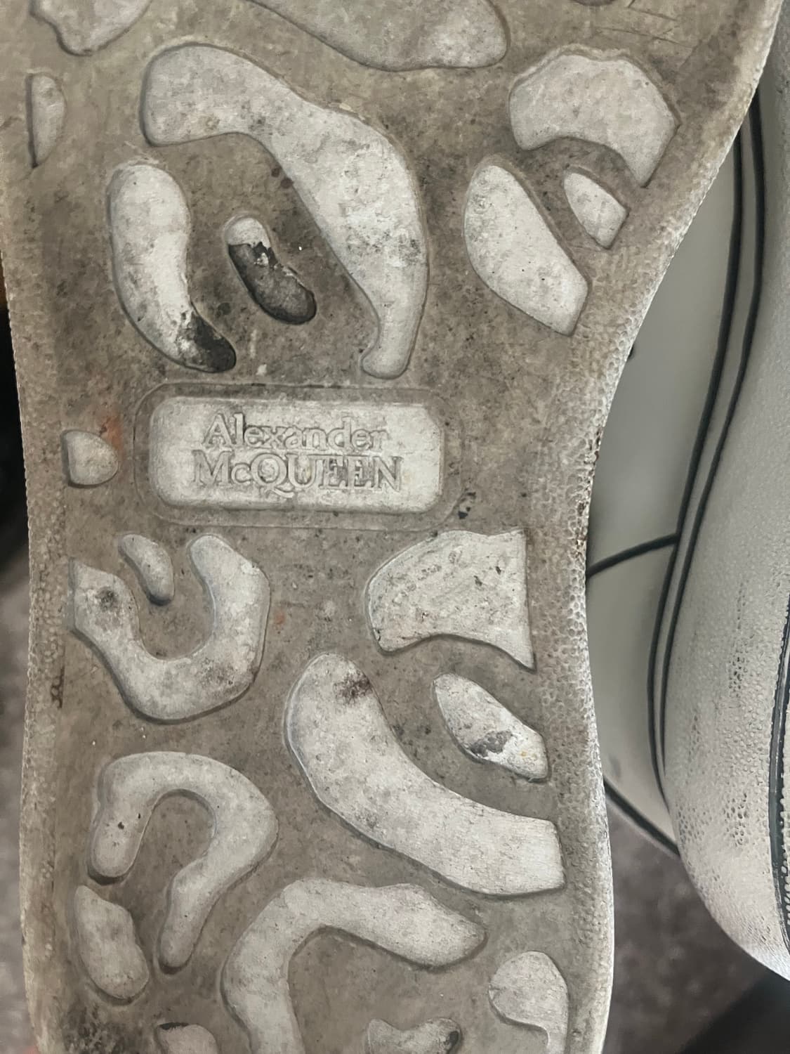 알렉산더맥퀸 오버솔 스캐치에디션 상품이미지2