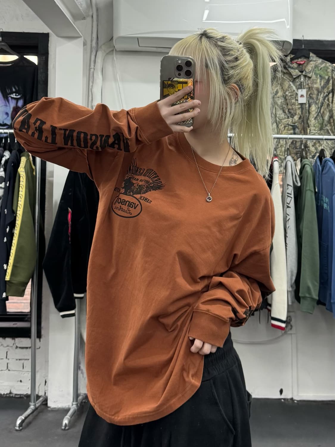 밴슨 레더 사이드 로고 브라운 롱슬리브 상품이미지5