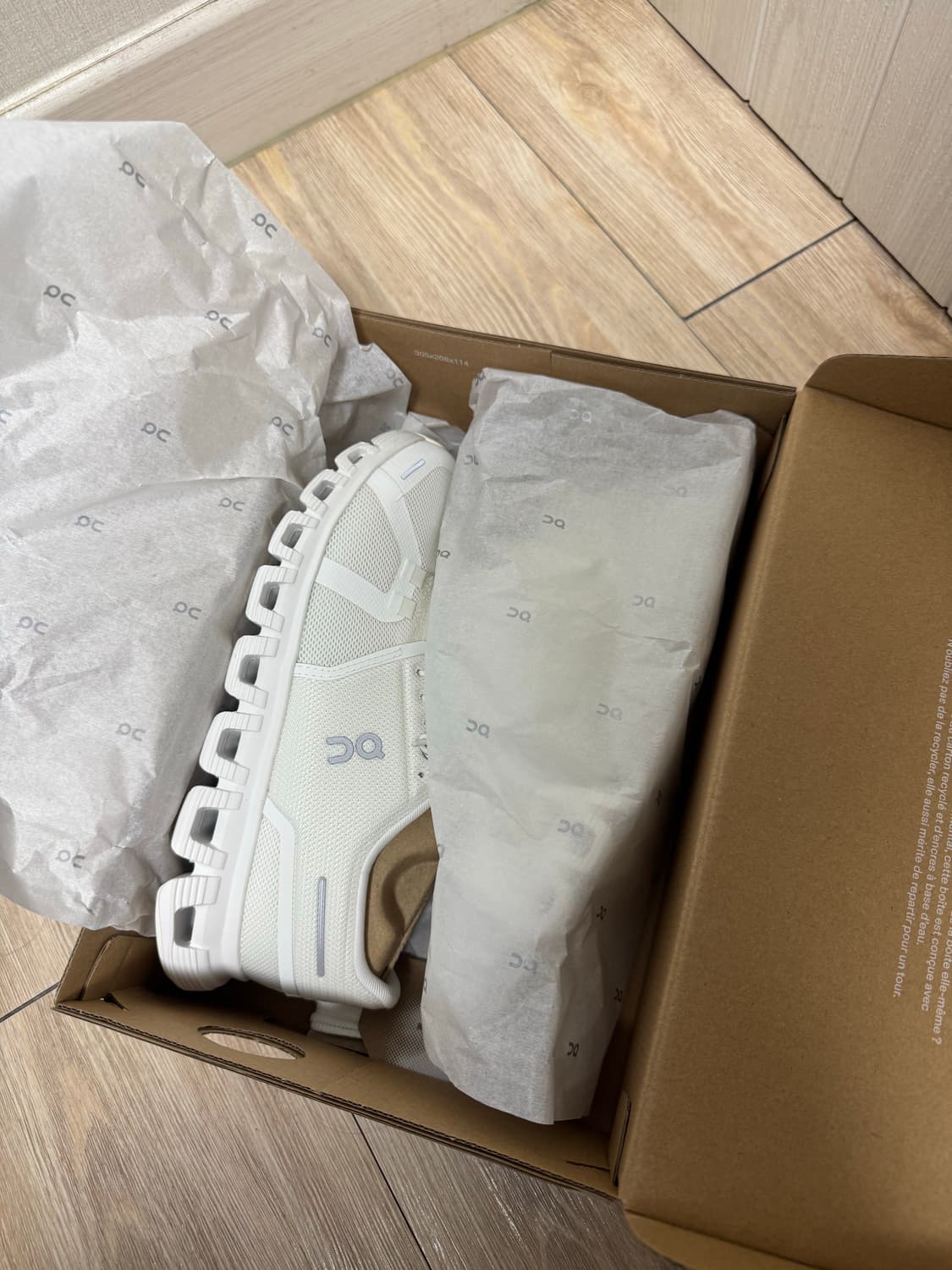 온러닝 클라우드6 새상품 상품이미지1