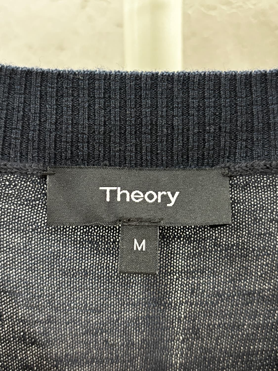 띠어리 시스루 니트 네이비 M 상품이미지4