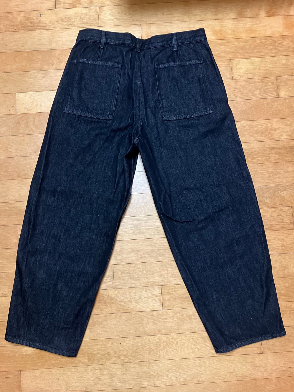 유니클로 와이드 테이퍼드 진 블랙 XL 상품이미지3