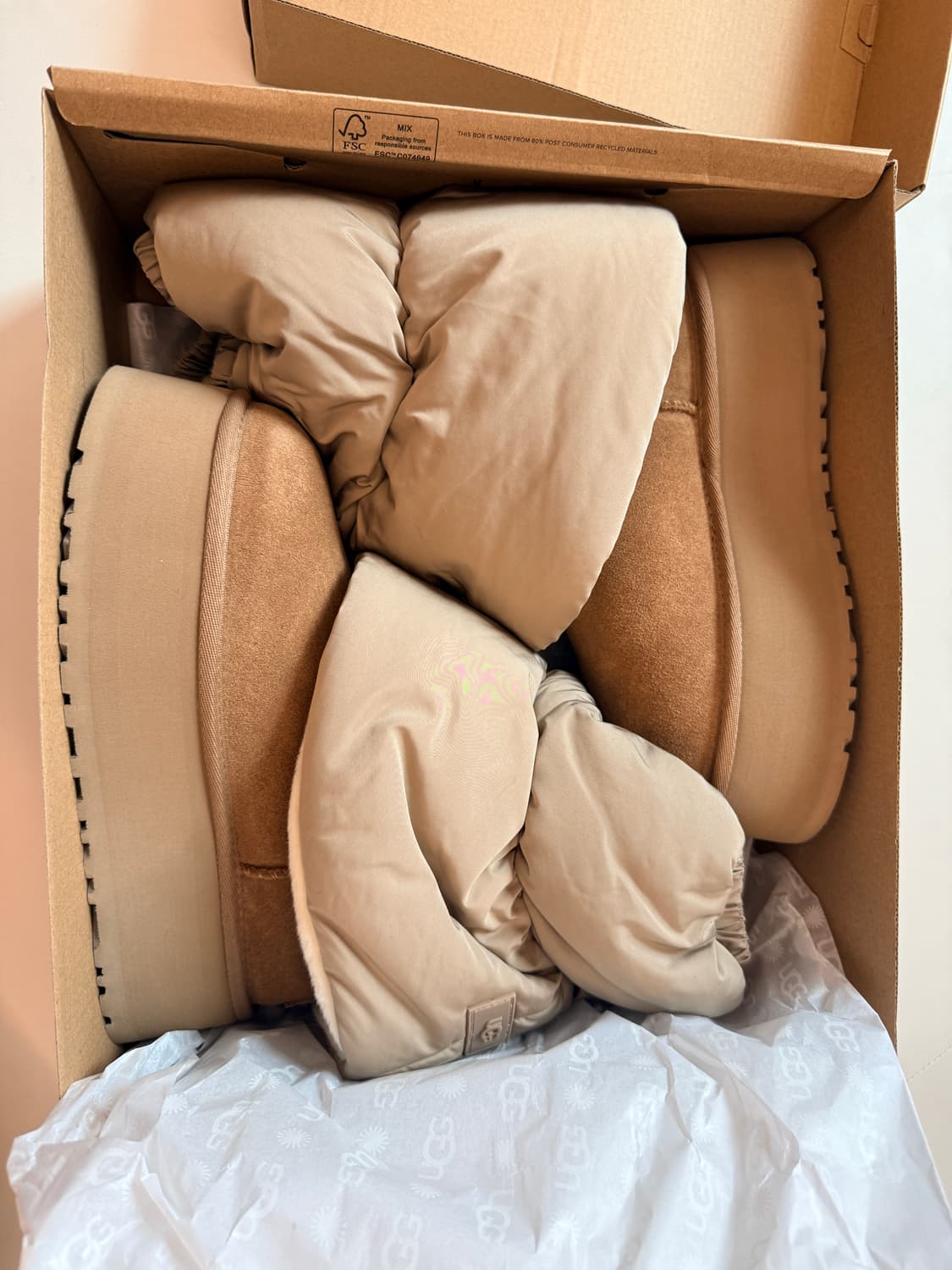 새상품)UGG 클래식 미니 플랫폼 레그워머 235-240size 상품이미지4