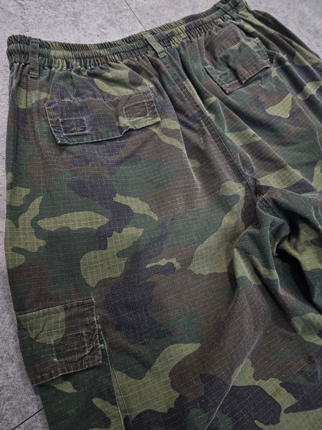카모 카고 컷오프 버뮤다 팬츠
 상품이미지5