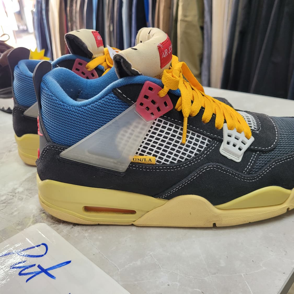 Nike 나이키 에어 조던 4 레트로 오프 느와르 상품이미지3