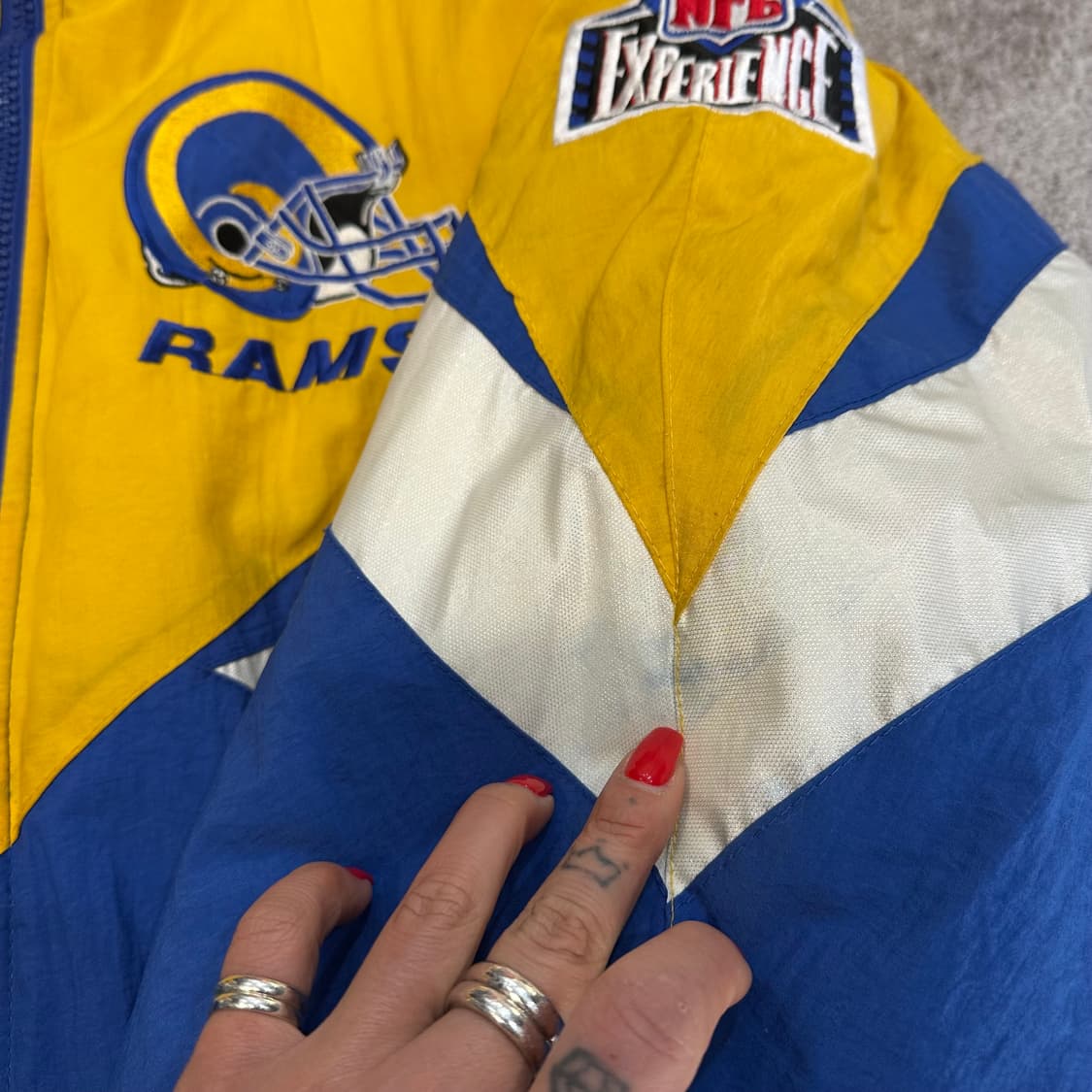 90s pro line 로스앤젤레스 램스 NFL 패딩 자켓L 상품이미지5