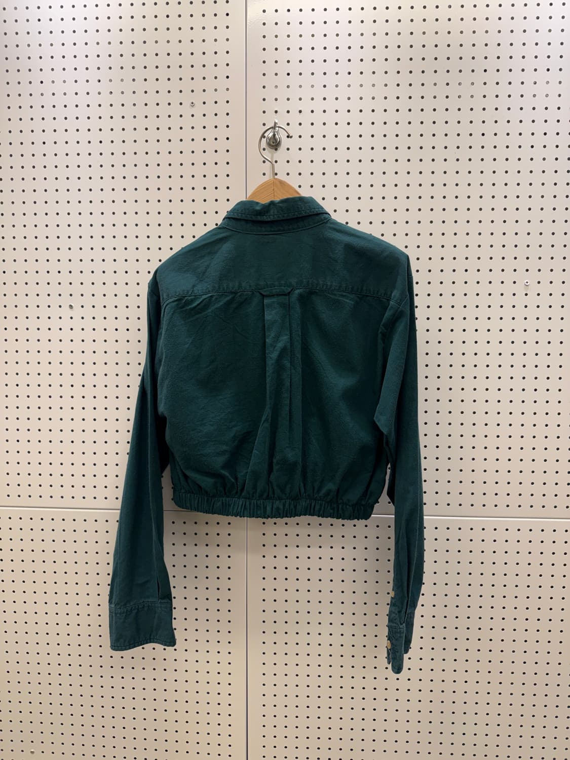 칼하트 커스텀 크롭 셔츠 자켓 그린 U1319 상품이미지3