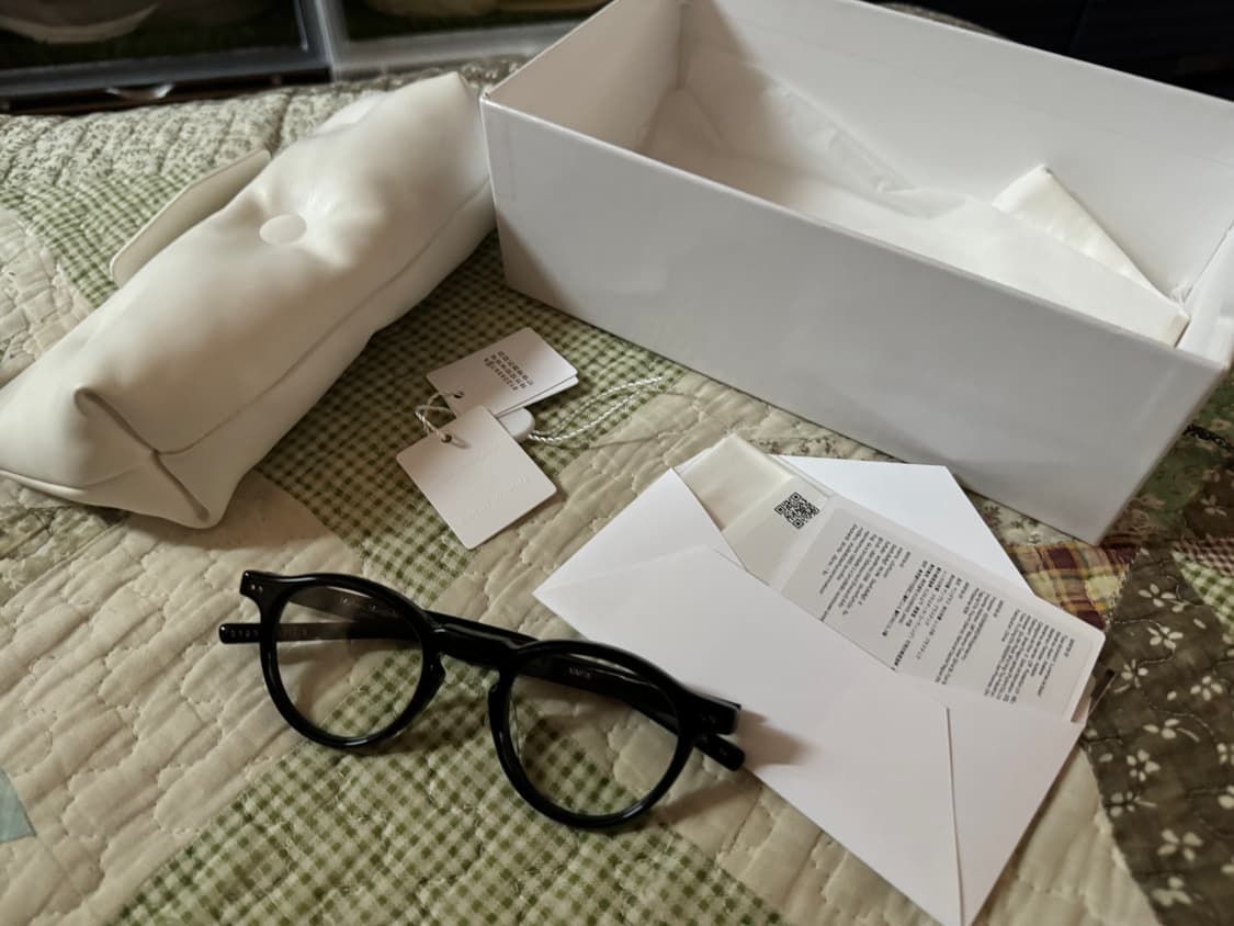 젠틀 몬스터 x 메종 마르지엘라 MM116 블랙 클리어 상품이미지1