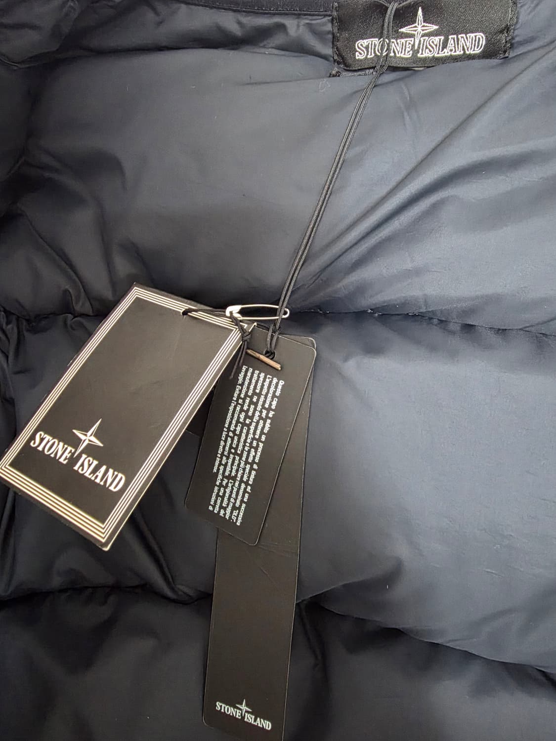 스톤아일랜드 블랙라벨 패딩 베스트 정품 상품이미지8
