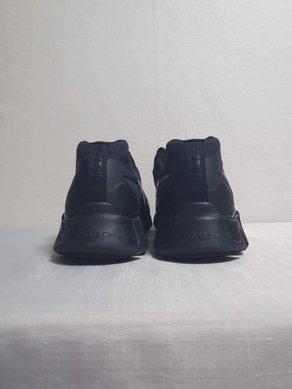 리복 직 펄스 4.0 런닝화 트리플블랙 275mm 상품이미지4