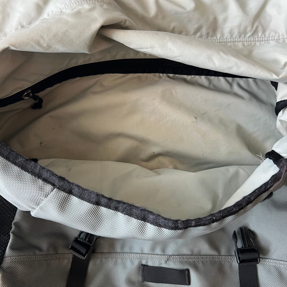 빈티지 00s Patagonia Critical Mass 메신저 백 상품이미지8