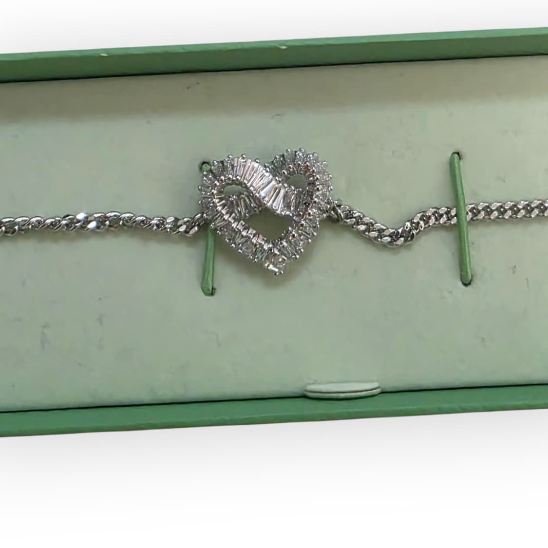 💎 **스와로브스키(Swarovski) 하트 팔찌 – 미개봉, 미착용  상품이미지3