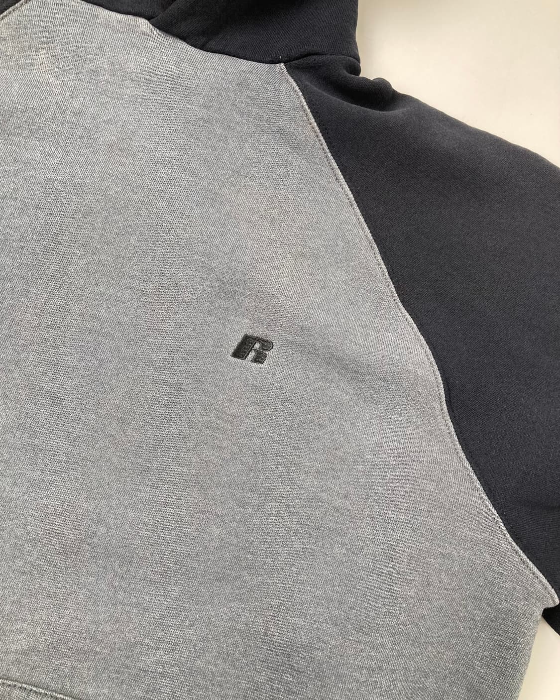 00s Russell Hoodie (grey/black) 상품이미지6