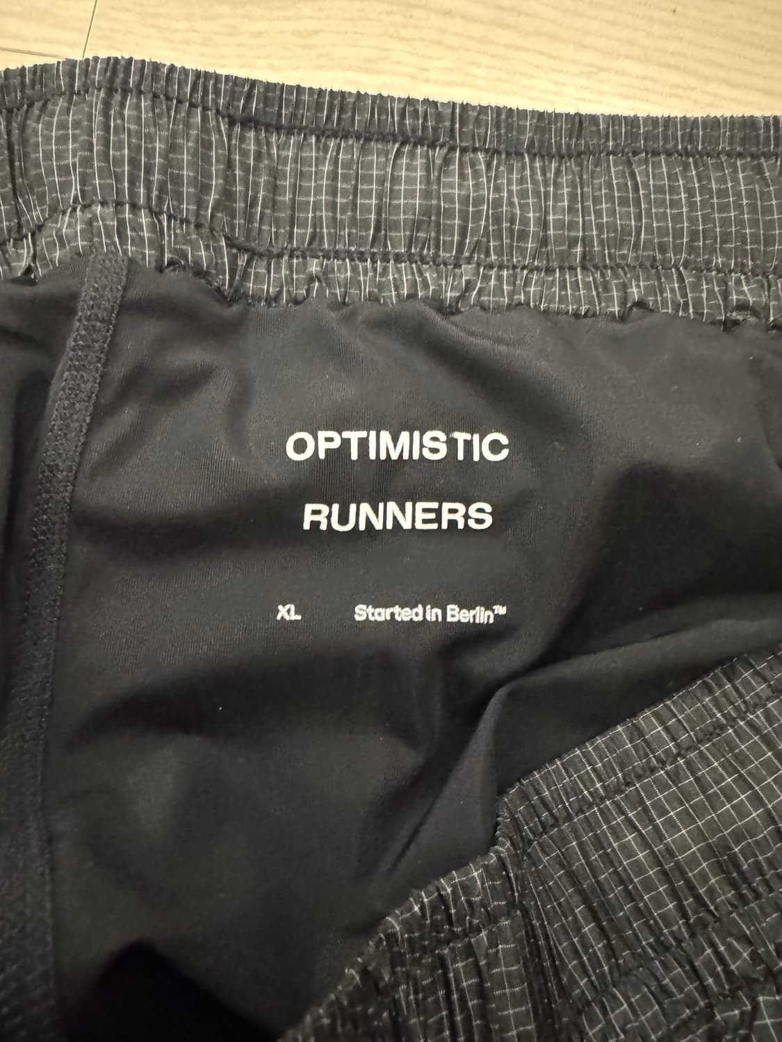 옵티미스틱 러너스 글로시 립스탑 쇼츠 블랙 XL 상품이미지4