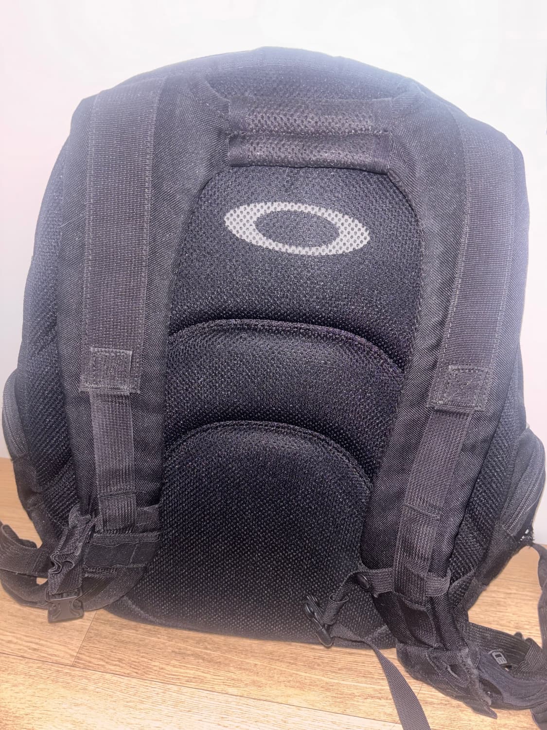 오클리 백팩 판매 상품이미지3