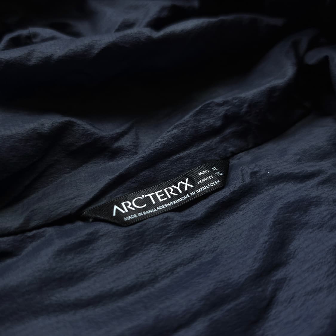 아크테릭스 아톰 LT 후디 자켓 블랙 사파이어 상품이미지9