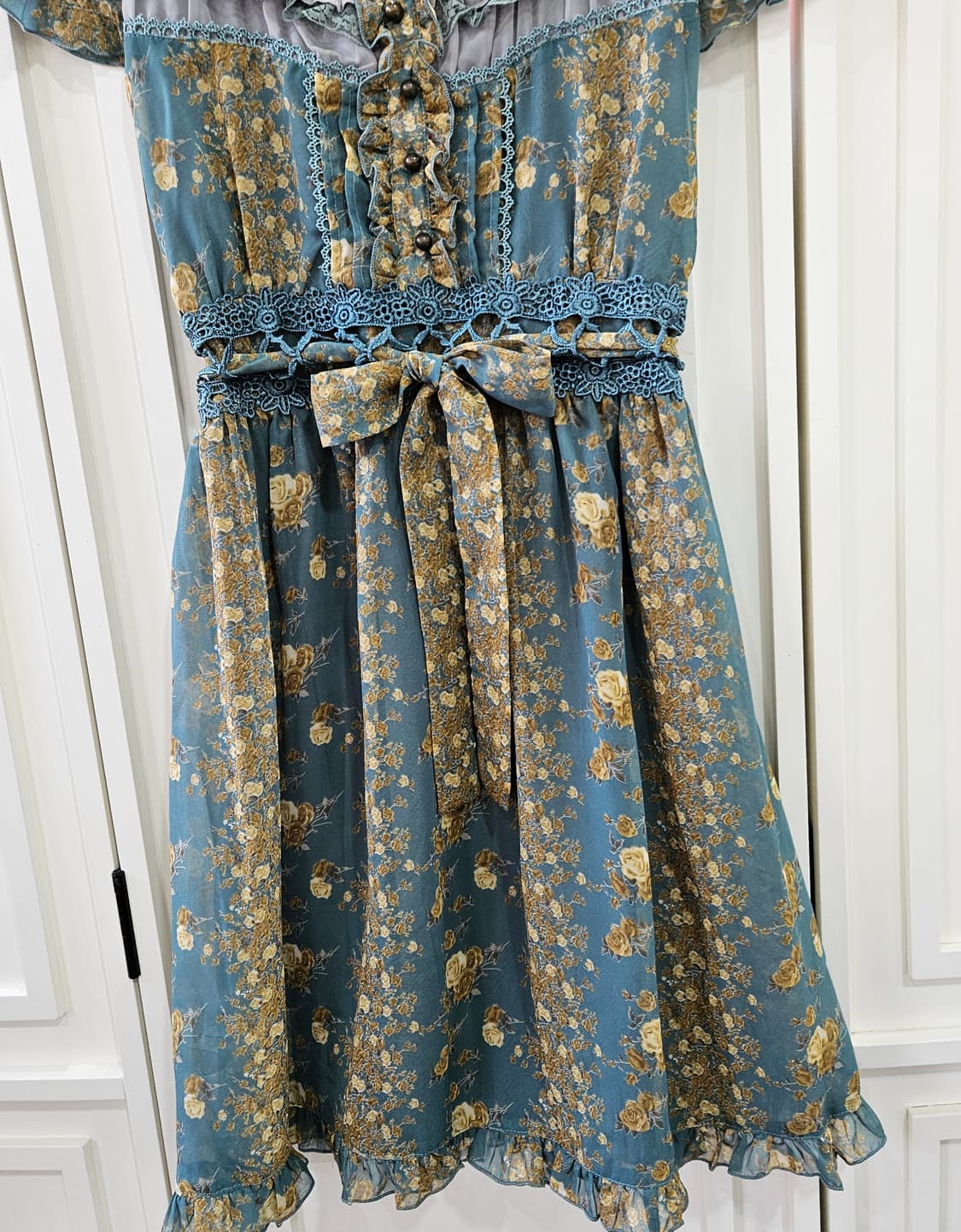 엑시즈팜(axes femme) 로즈 프린트 쉬폰 원피스 상품이미지4