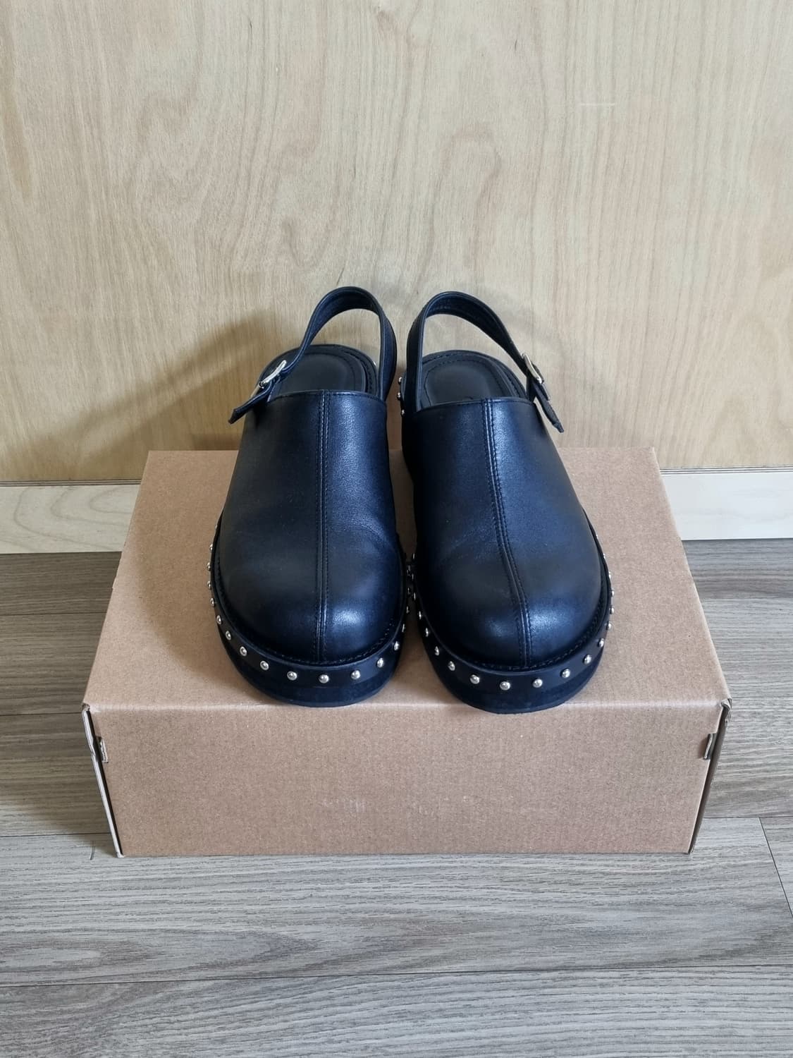 셀레디프 클로그 barnet stud clogs black 255 상품이미지4