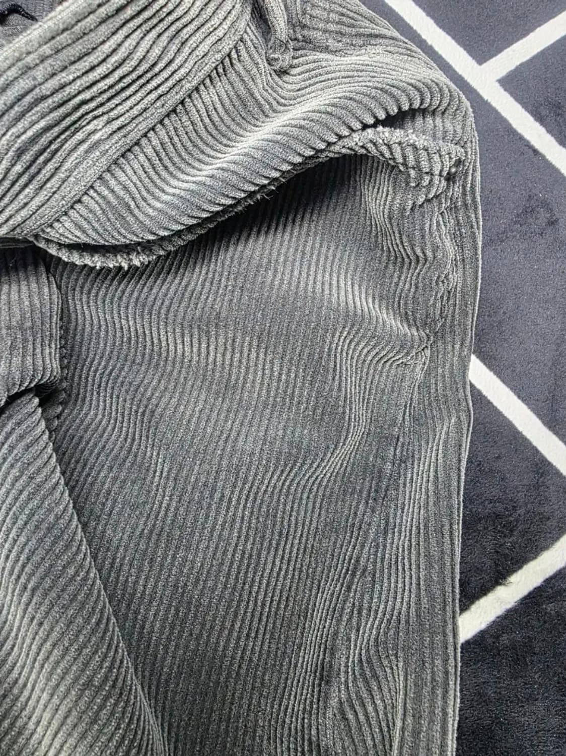 해칭룸 커브 진 코듀로이 다이드 차콜 3(M) 상품이미지3