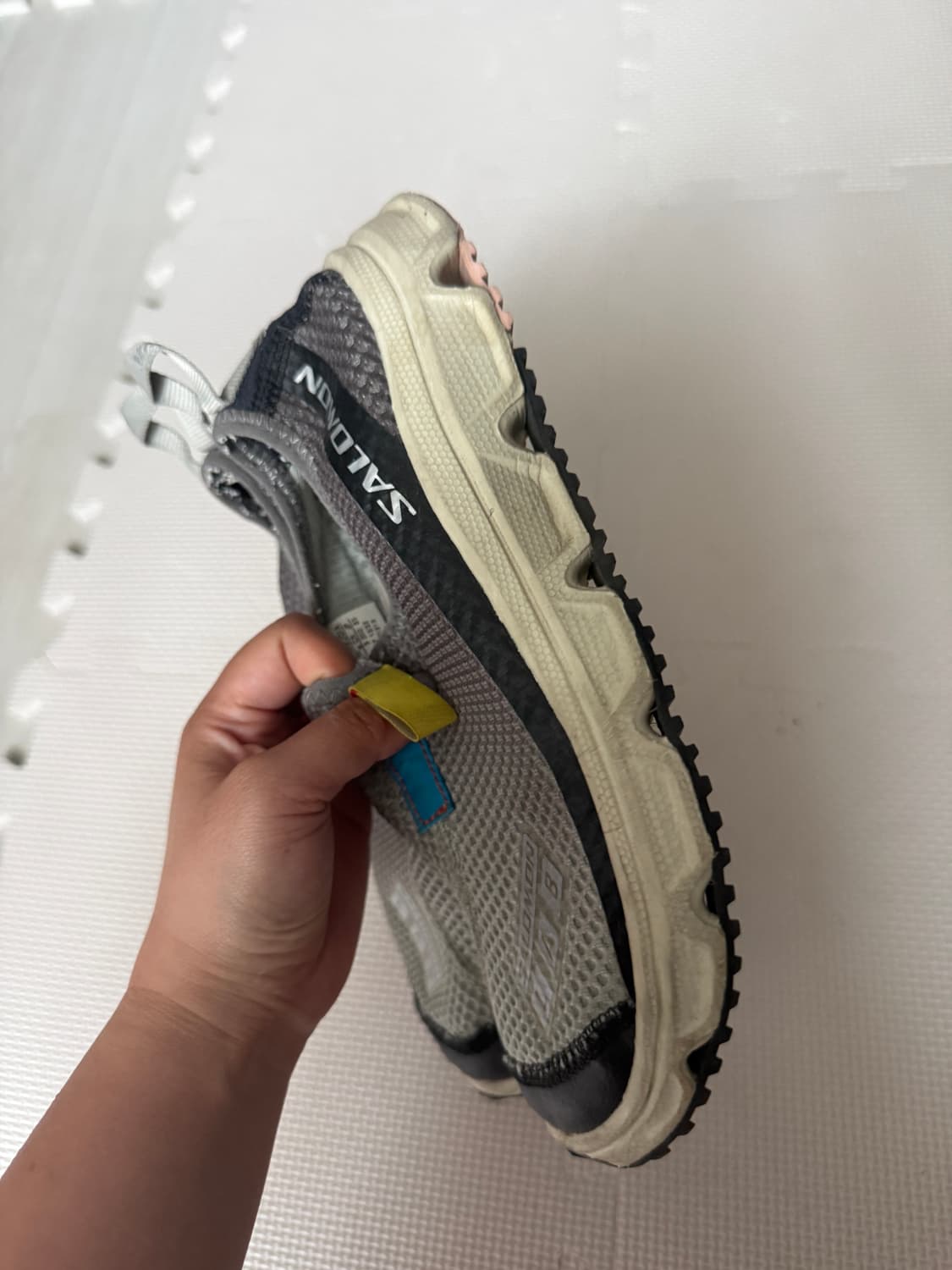 살로몬 슬라이드 신발 상품이미지2