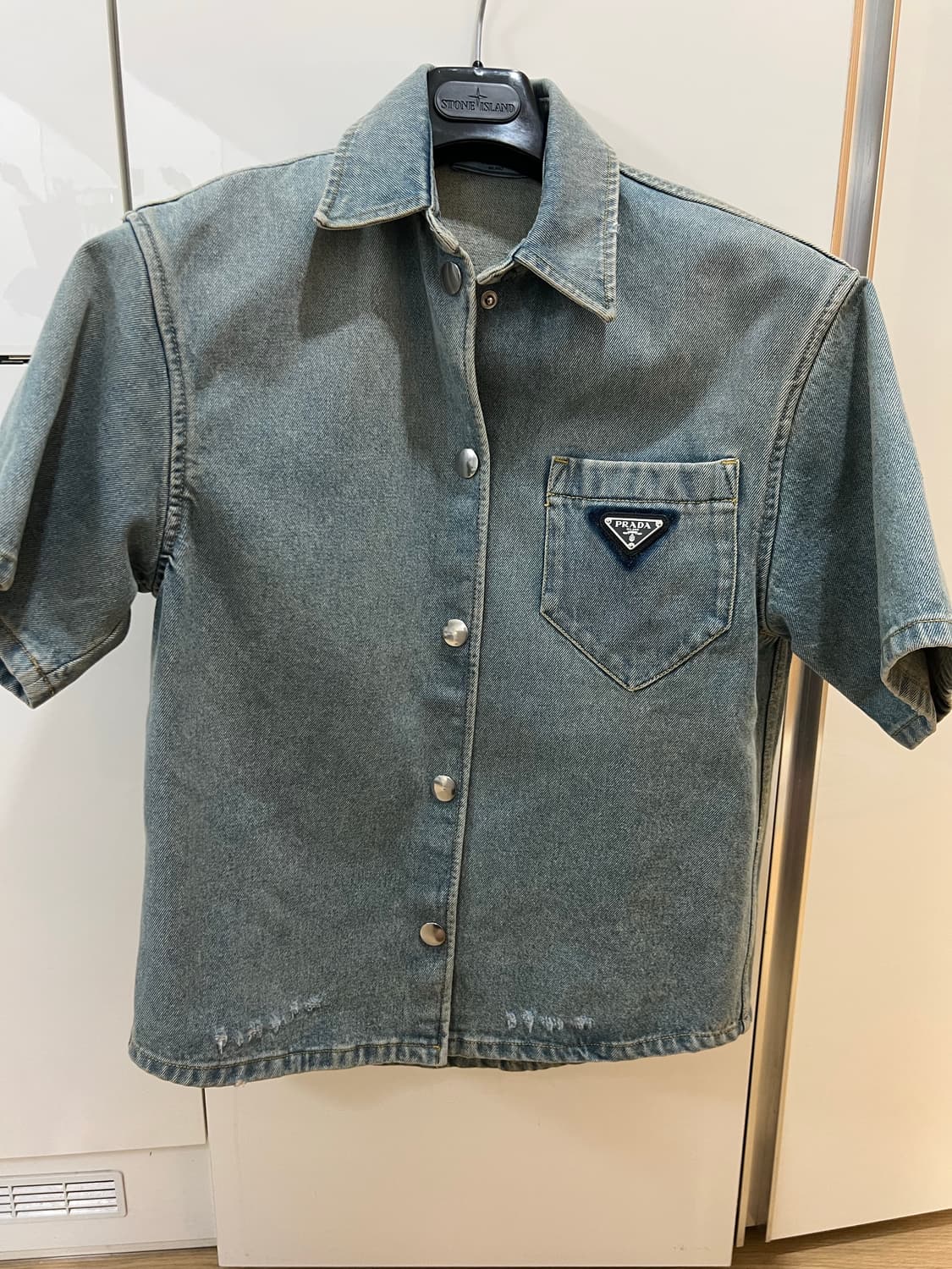 23fw 프라다 데님청자켓 40 (새상품급) 상품이미지1