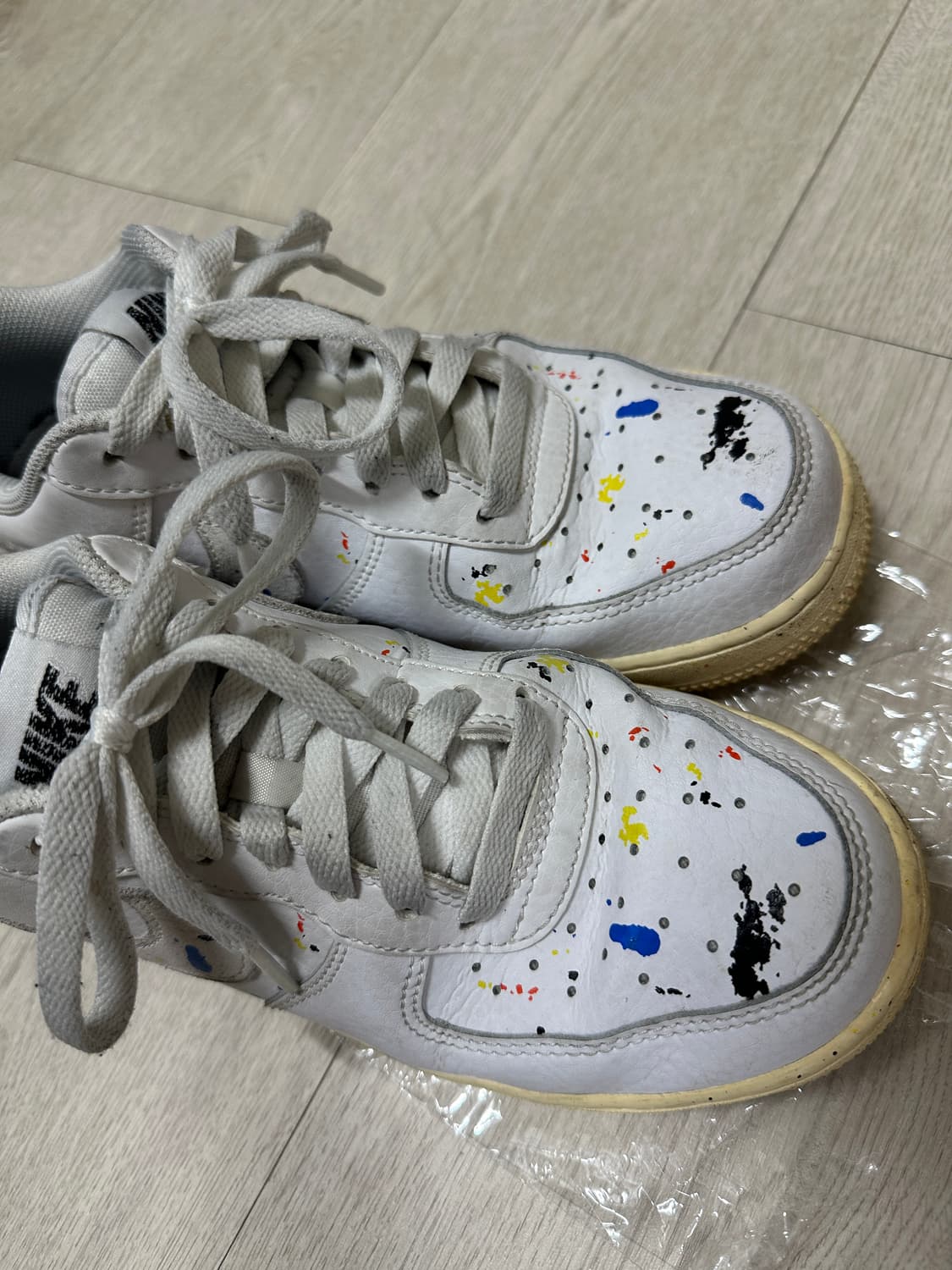 나이키 에어포스 1 '07 LV8 페인트 스플래터 화이트 상품이미지1